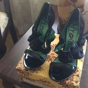 Patrick Black Open toe Ruffle Sandal